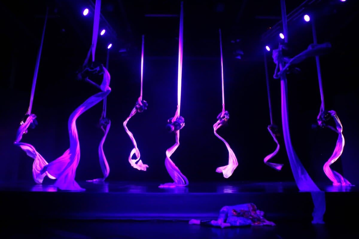 Akrobaki Show performance 5